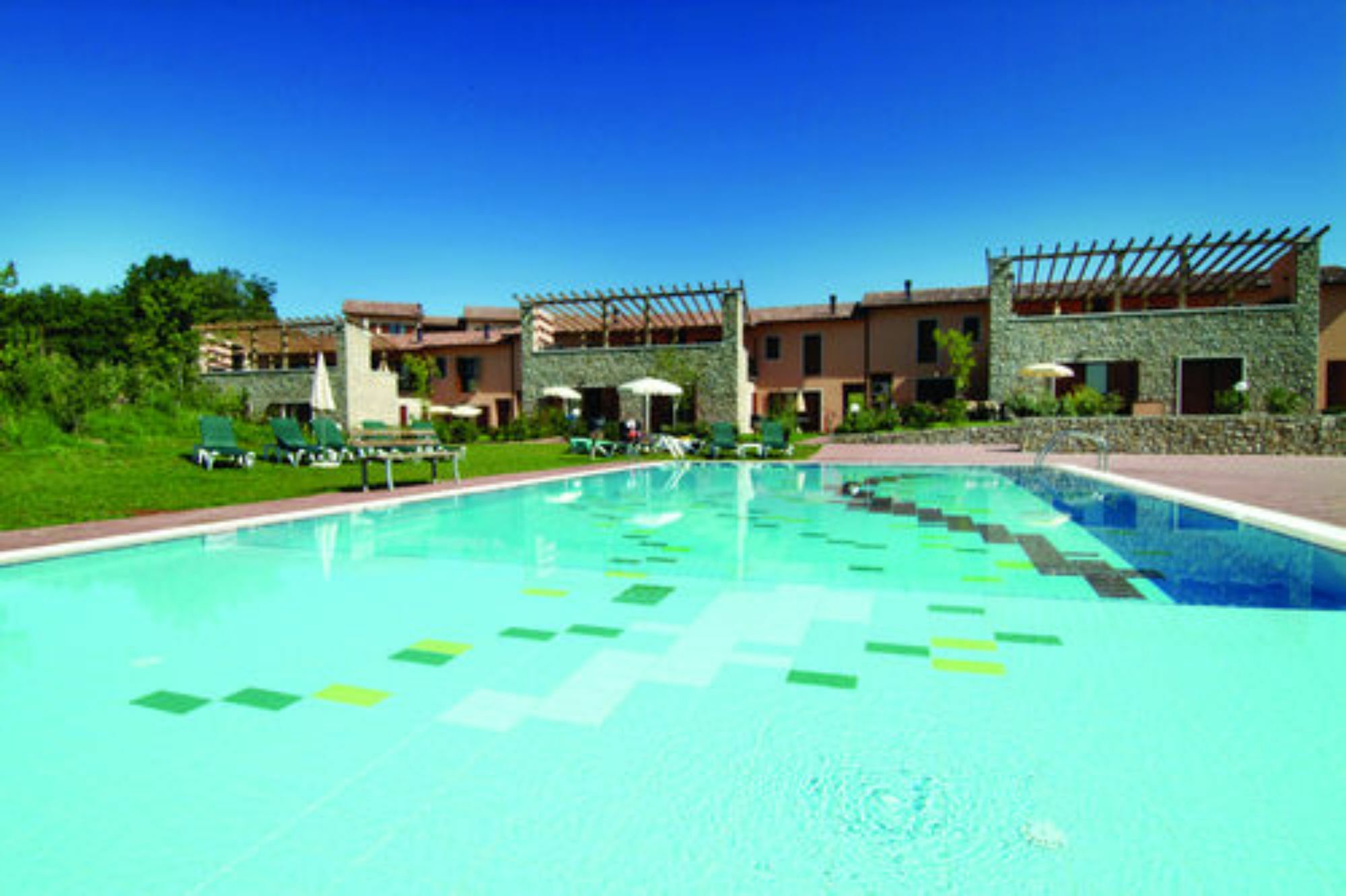 Golf Residenza Aparthotel Peschiera del Garda Exterior photo